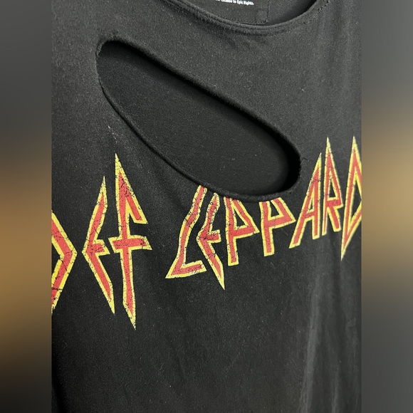 1 of 1 Distressed Def Leopard Band Tee Mens Sz XL - Picture 5 of 9